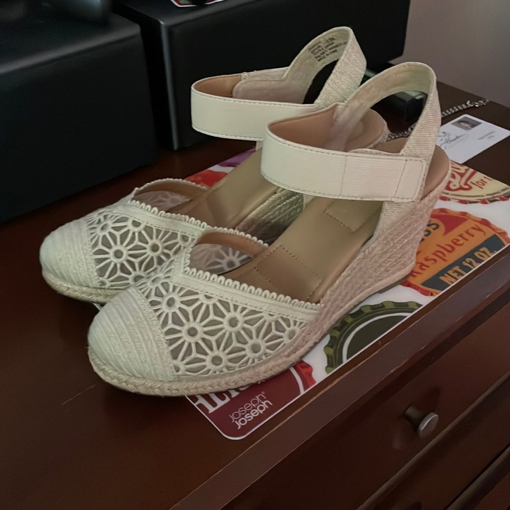 Kelly & Katie heeled shoes
